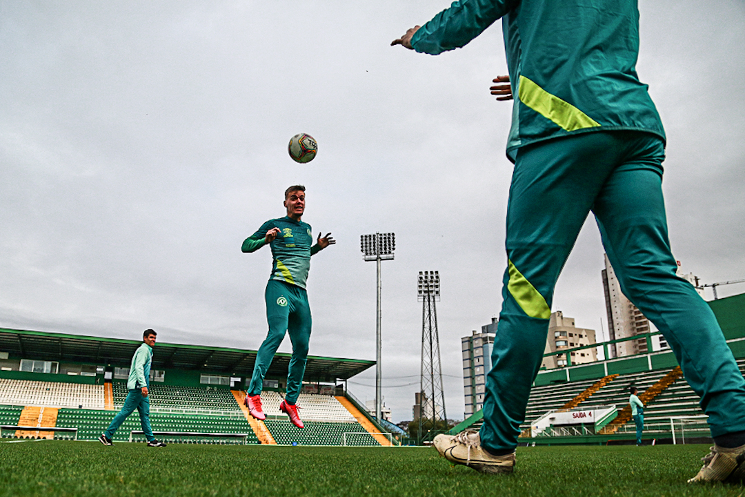 Paraná x Chapecoense – Tricolor e Chape fazem duelo direto pelo G4 da Série B