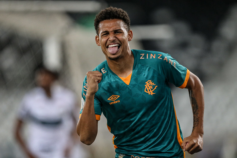 Felipe Cardoso pede ‘pés no chão’ ao Flu após goleada no Brasileirão