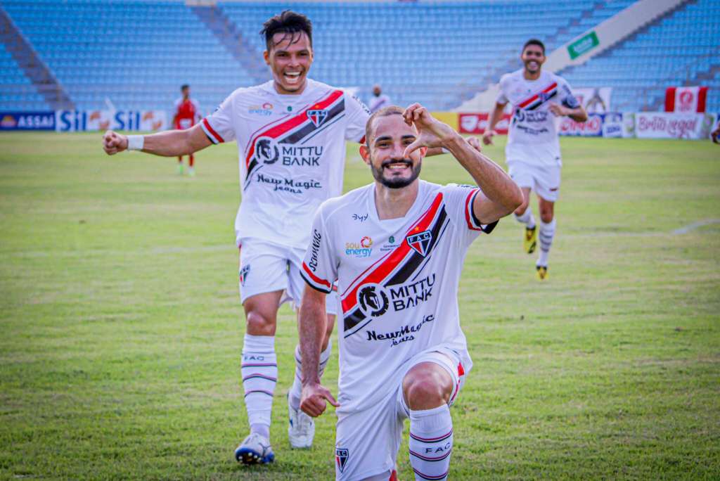 Vitão marcou um dos gols da vitória do Ferroviário em cima do Imperatriz