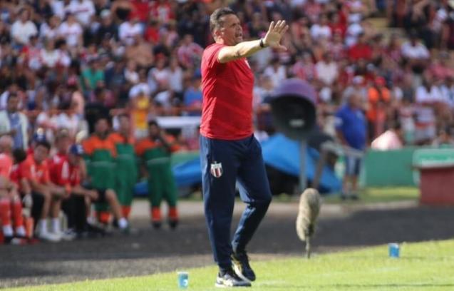 Claudinei Oliveira teve seu contrato renovado pelo Botafogo (Foto: Divulgação/Botafogo)