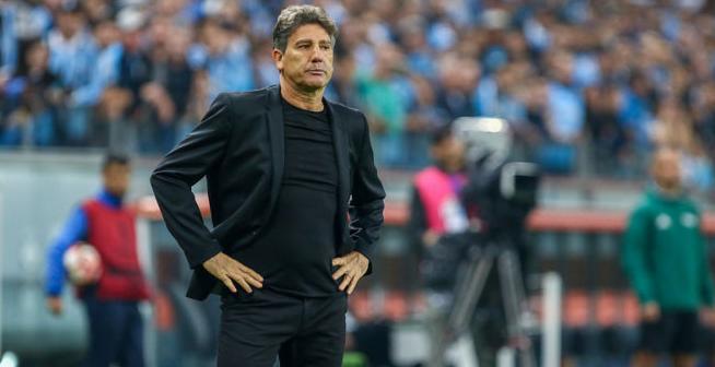 Grêmio recebe Universidad Católica e tenta não repetir erros de derrota no Chile