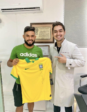 Dentista das estrelas do futebol de Fortaleza revela segredos
