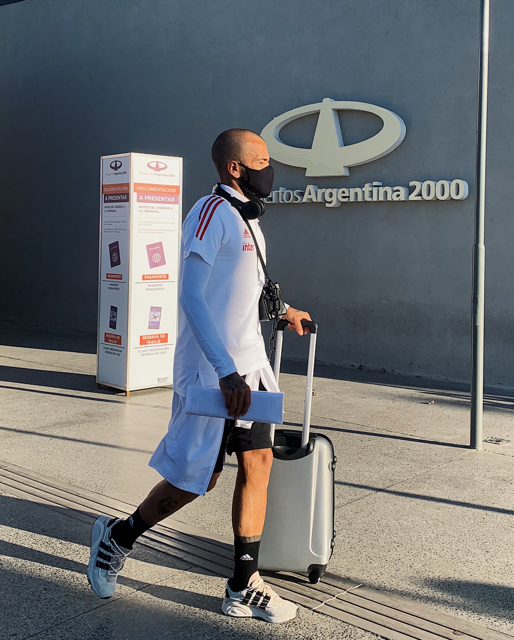 Daniel Alves diz que São Paulo terá de ser ‘perfeito’ para ganhar do River Plate