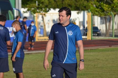 Confiança x Brasil – Decidam: ou subam ou fiquem e lutem contra a degola!