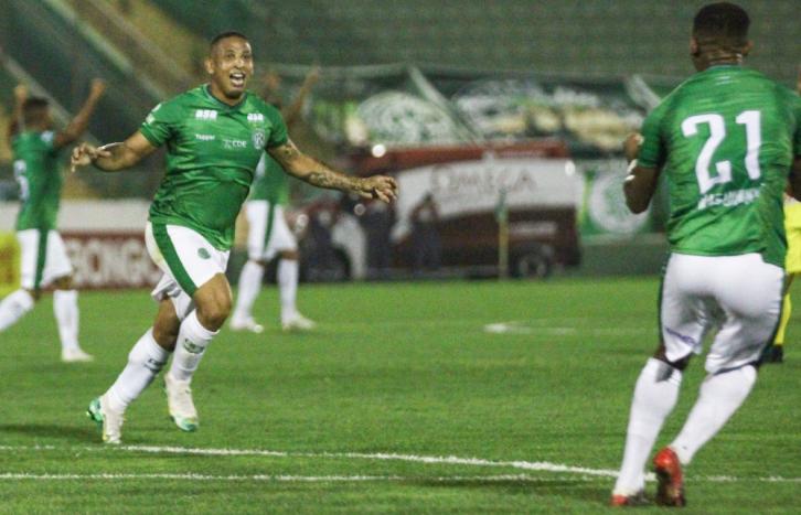 Todinho fez o gol do Guarani no empate com Sampaio