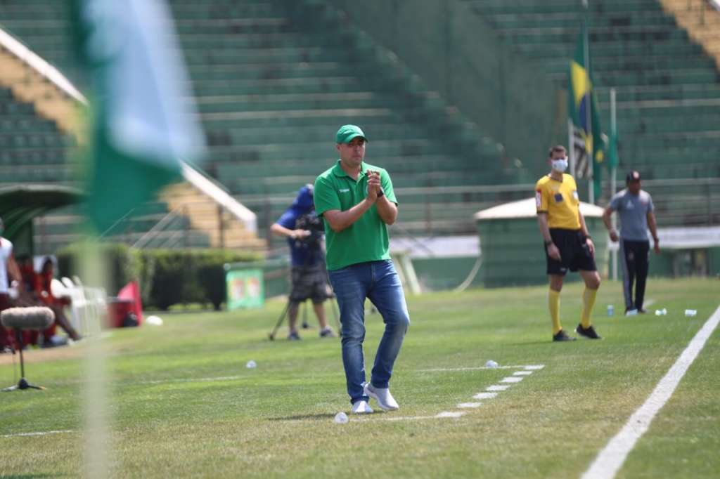 Ricardo Catalá não está se sentindo pressionado no cargo (Foto: David Oliveira/Guarani FC)