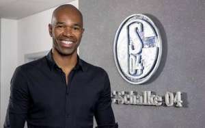 Ex-zagueiro de clube da Série B vira auxiliar técnico do Schalke 04