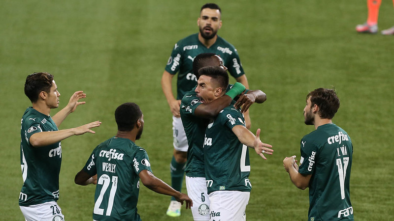 Palmeiras passou por cima do Bolívar