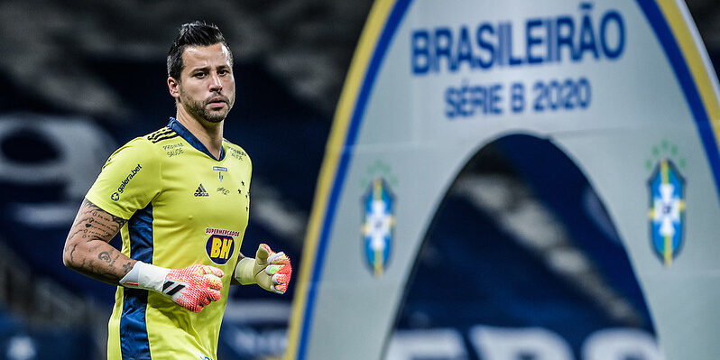 Ídolo do Cruzeiro completa 40 anos e comemora vitória na Série B