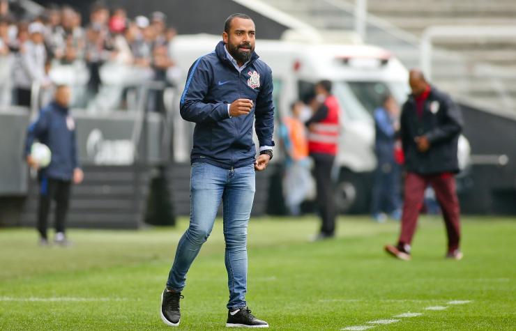 Coelho aponta o problema do Corinthians: ‘Temos de recuperar a confiança’