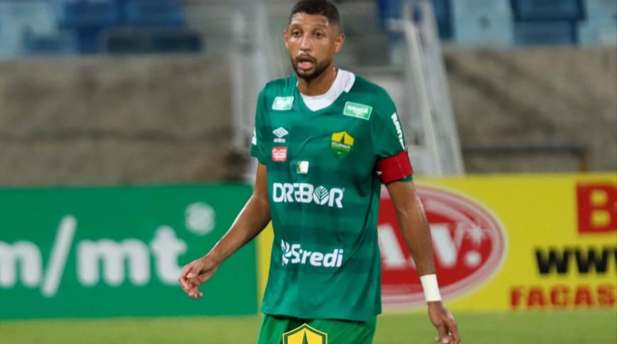 Série B: Chamusca terá reforço de Romário e mais um para duelo contra o Cruzeiro