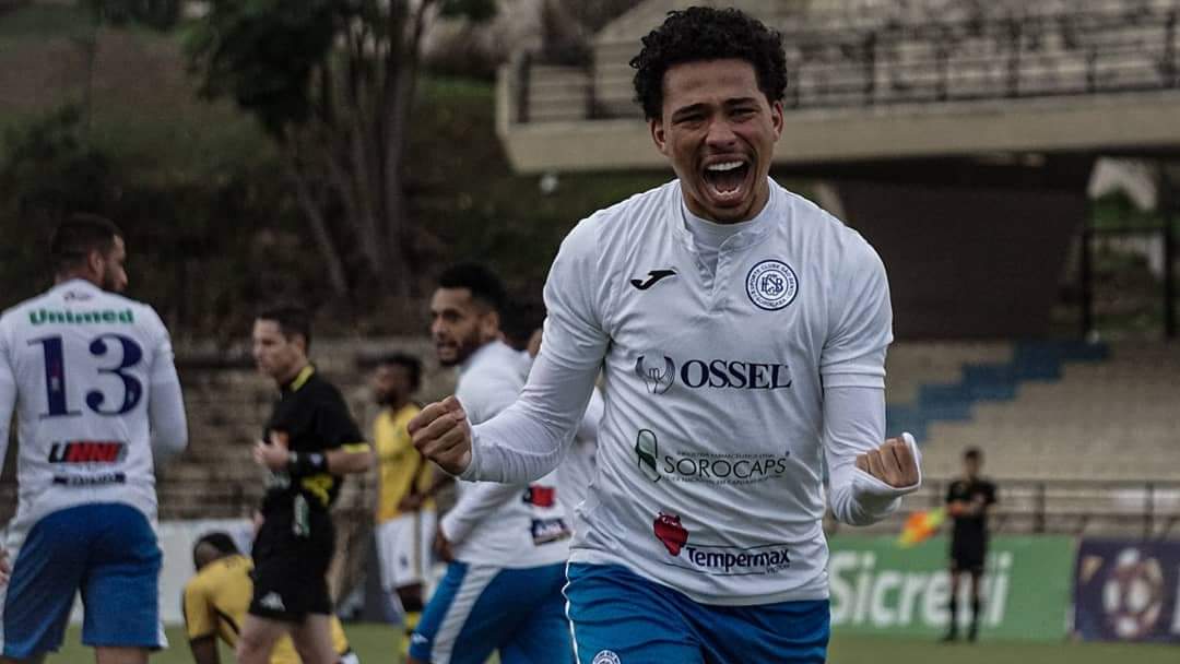 Ôôô, o Bentão voltou! Torcida do São Bento recepciona elenco com muita festa