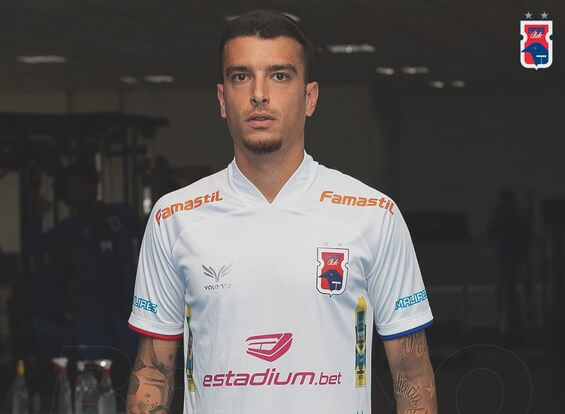 Série B: Paraná acerta com ex-meia de Corinthians e Guarani