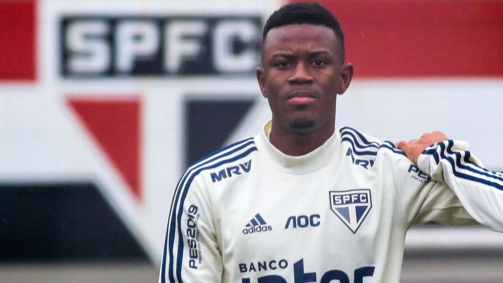 Marquinhos Calazans está de malas prontas para defender o CRB por empréstimo até o final da temporada