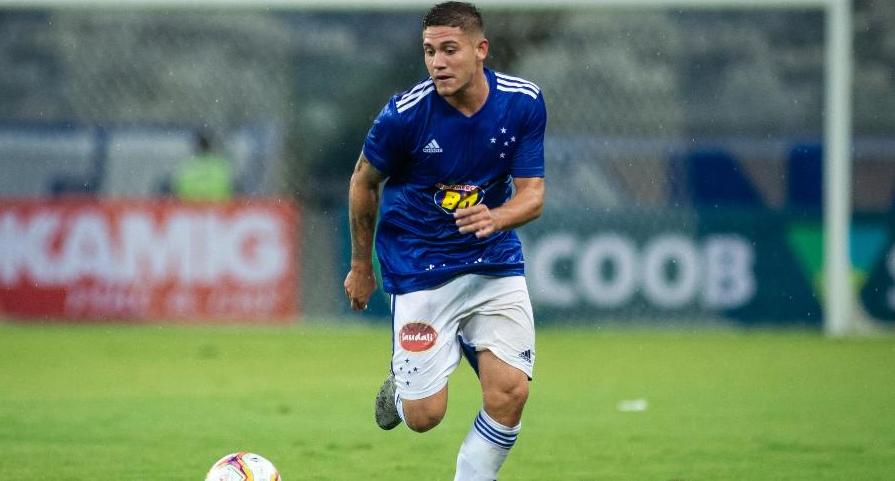 Cruzeiro aceita proposta do exterior, mas jogador se recusa a sair do clube