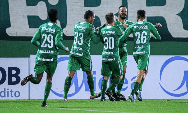 Pelo G4 da Série B. (Foto: Márcio Cunha / Chapecoense)