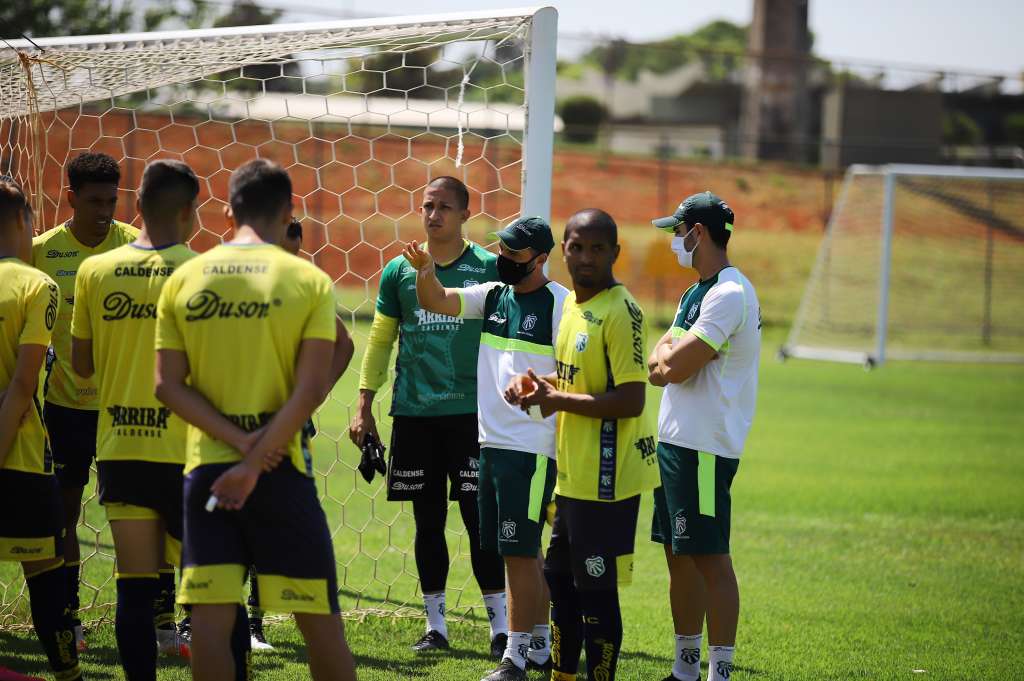 A Caldense treinou no CT do Brasiliense para o duelo contra o Gama (Foto: Renan Muniz/Caldense)