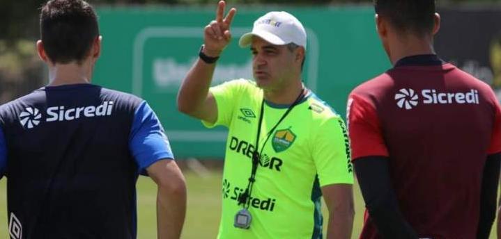 Cuiabá x Cruzeiro – Na Série B, por ora, time grande é o Dourado!