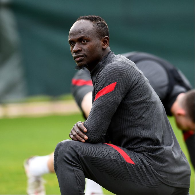 Mané é o segundo jogador do Liverpool a ser diagnosticado com covid nesta semana