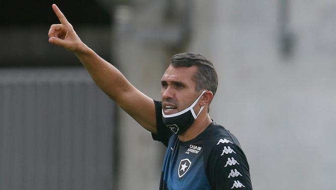 Bruno Lazaroni assume. foto: Vitor Silva - BFR