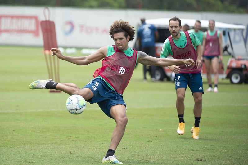 Flamengo pega Athletico-PR em prévia da Copa do Brasil e com rivalidade acirrada