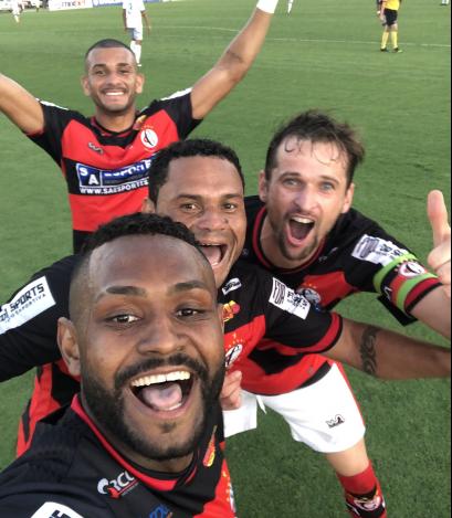 Série D: Ex-atacante polêmico do Botafogo faz gol e tira selfie dentro de campo