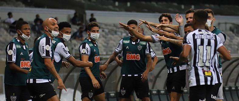 Atlético-MG 4 x 1 Vasco – Líder dispara após ofuscar bela bicicleta com goleada