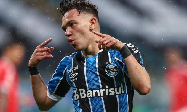 Pepê marcou gol no Gre-Nal