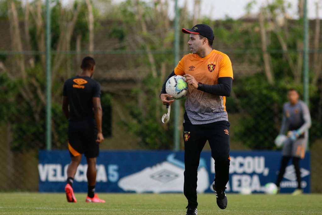 Jair Ventura vem realizando um grande trabalho no Sport (Foto: Anderson Stevens/Sport)