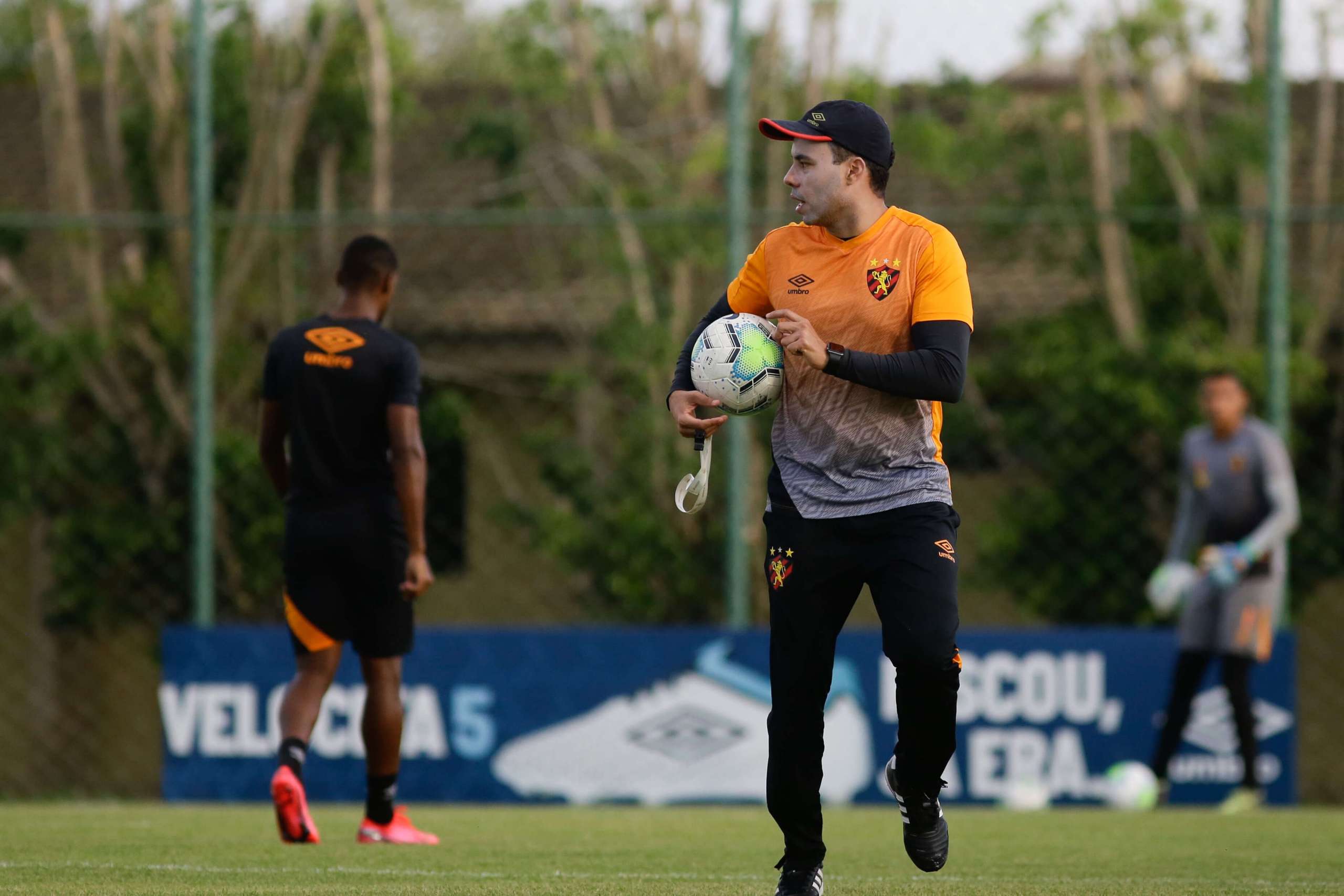 Jair Ventura aponta “equilíbrio emocional” para recuperação do Sport