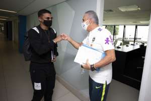 Seleção faz testes de covid-19 e médico diz: 'Todos precisam estar conscientes'