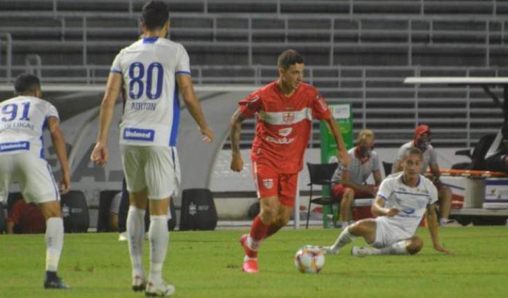 Avaí x Brasil de Pelotas – Foco é começar a sair do meio da tabela