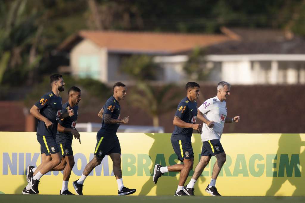 Seleção brasileira pode ficar sem transmissão em alguns jogos das Eliminatórias