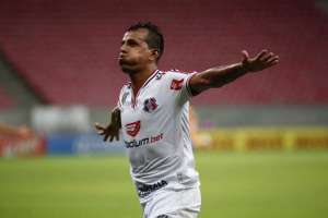 Com golaço de falta, confira os gols mais bonitos da 9ª rodada da Série C