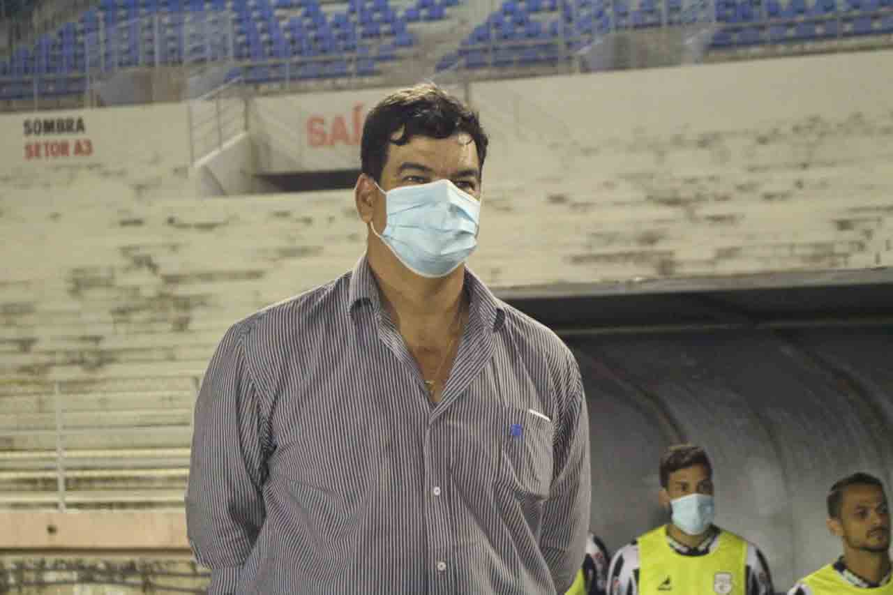 Bicampeão estadual, Moacir Júnior conclui a Licença Pro da CBF