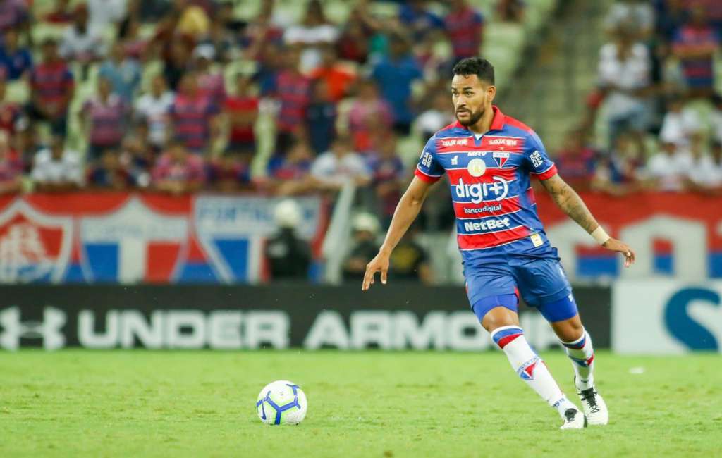 Zagueiro projeta temporada e espera chegar na Libertadores com o Fortaleza
