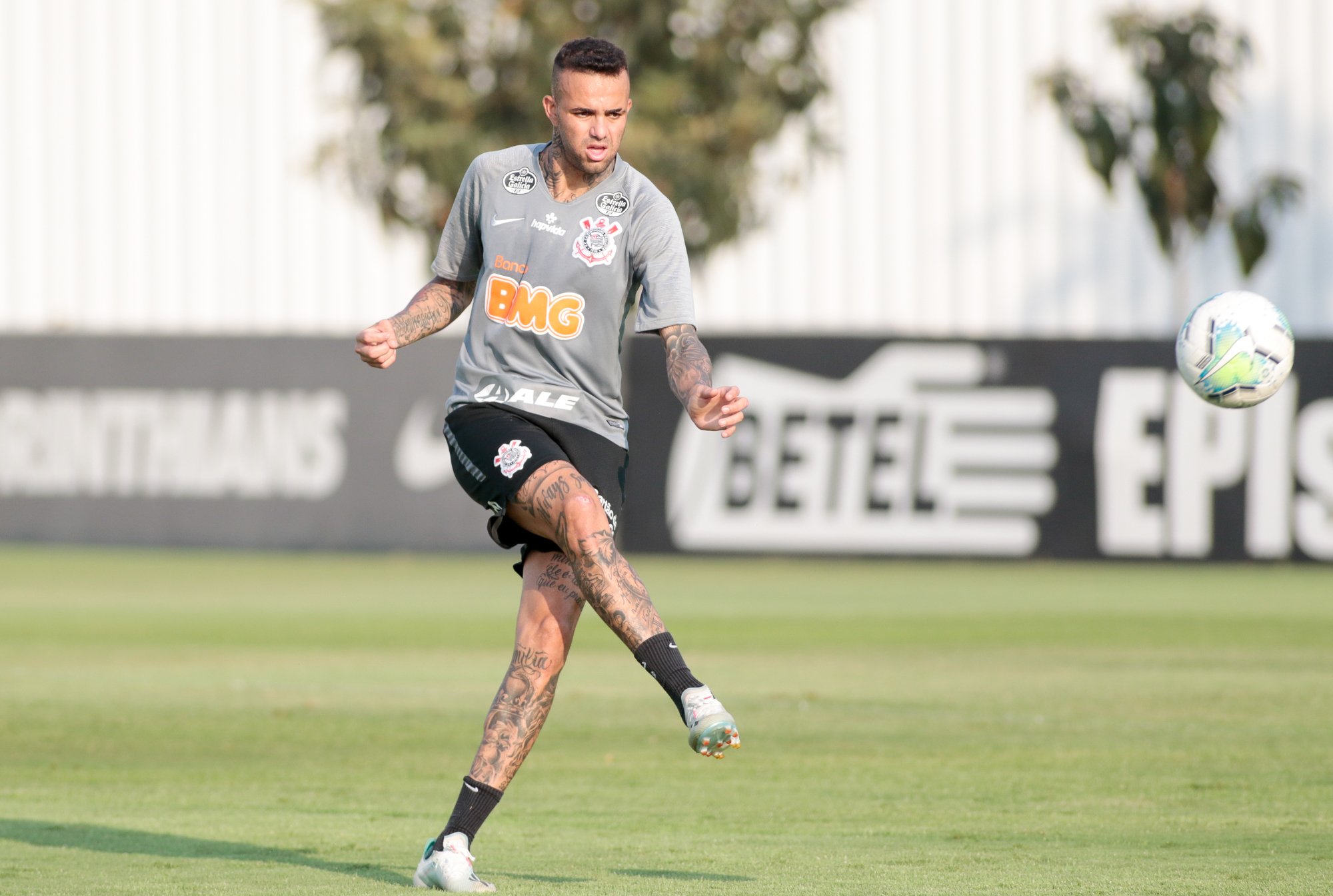 BRASILEIRÃO: Corinthians x Santos é destaque; São Paulo e Palmeiras também jogam
