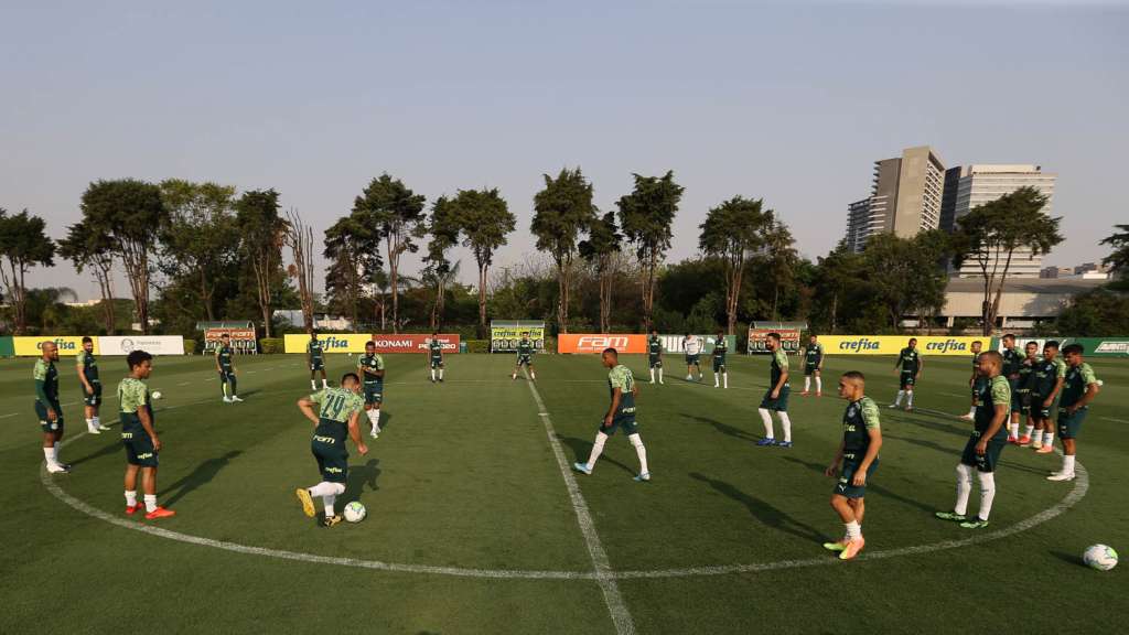 Luiz Adriano e Esteves treinam, mas não reforçam Palmeiras contra o Botafogo