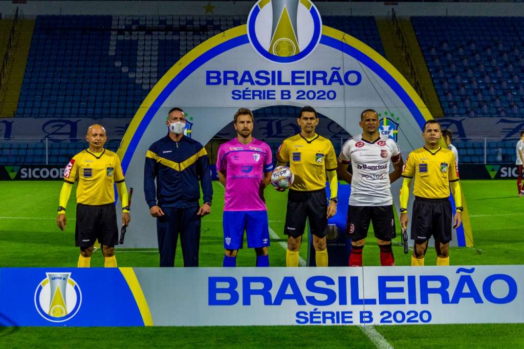Avaí 2 x 1 Brasil - Leão vence com direito a gol relâmpago e respira na Série B 2 0002050496731 img