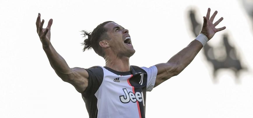 Cristiano Ronaldo e brasileiro podem ser punidos por furar ‘bolha’ da Juventus