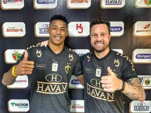 Líder isolado da Série C renova com atacante artilheiro até 2024