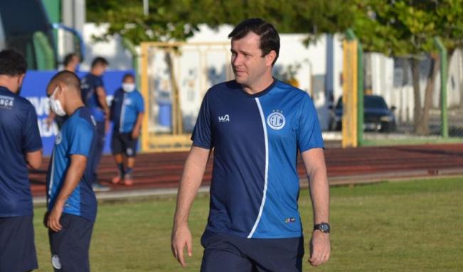 Após duas vitórias seguidas, Daniel Paulista diz: “Sequência nos dá força”