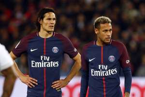 Depois de polêmicas, Cavani abre o jogo sobre relação com Neymar: 'Somos diferentes'