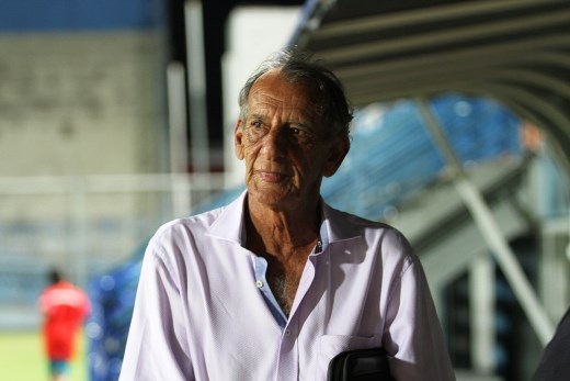 Técnico de 73 anos deixa clube da Série D após 1ª derrota