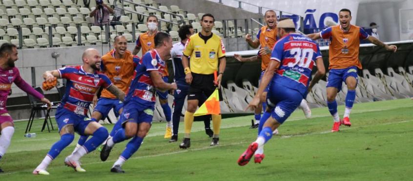 Fortaleza 2 x 1 Atlético-MG – Leão bate o líder mesmo com um a menos