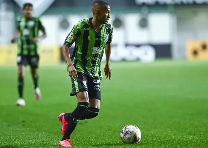 Série B: América-MG encaminha renovação de contrato com atacante