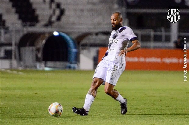 Luizão deu a volta por cima na Ponte Preta justamente no dérbi