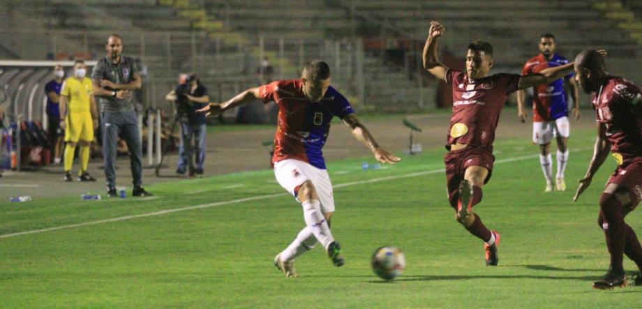Paraná quer voltar ao G4. (Foto: Rui Santos / Paraná)