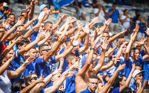 Protestos de organizadas têm origem em falta de diálogo, dizem especialistas