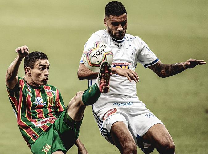 Série B: Sampaio Corrêa entra na onda do Íbis e também sacaneia Cruzeiro